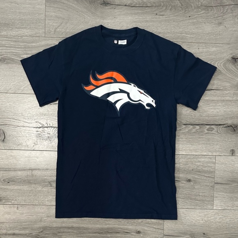 Denver Broncos NFL officially licensed product small t-shirt